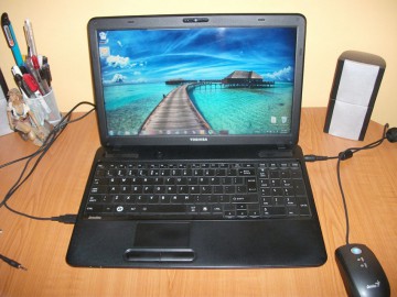 Toshiba aduce în România laptopul cu o autonomie de 13 ore